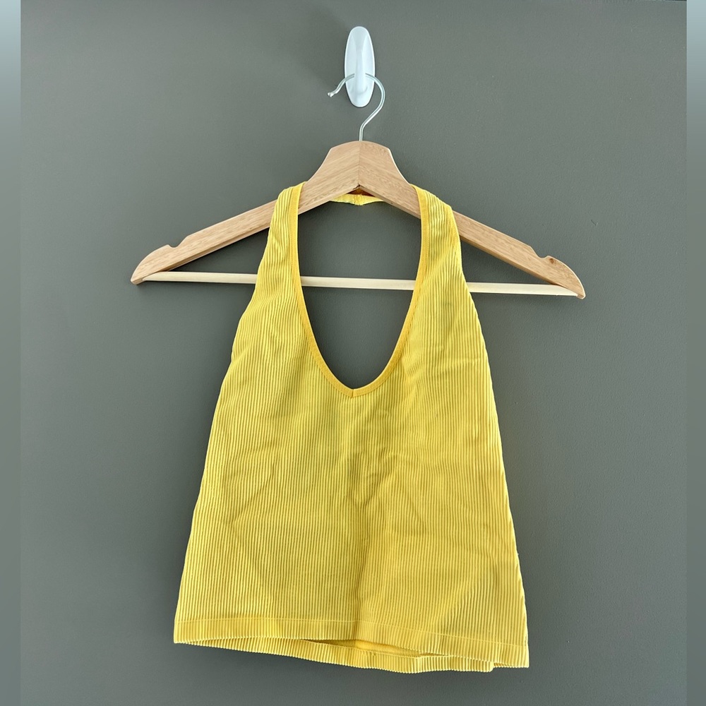 URBAN OUTFITTERS HALTER TOP